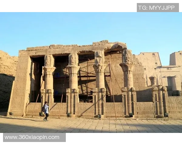 埃及足球明星的传奇之路：从尼罗河畔到世界舞台的闪耀时刻