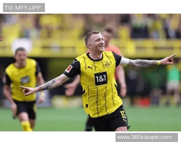 德国17号足球球星所属俱乐部解析与其职业生涯发展轨迹