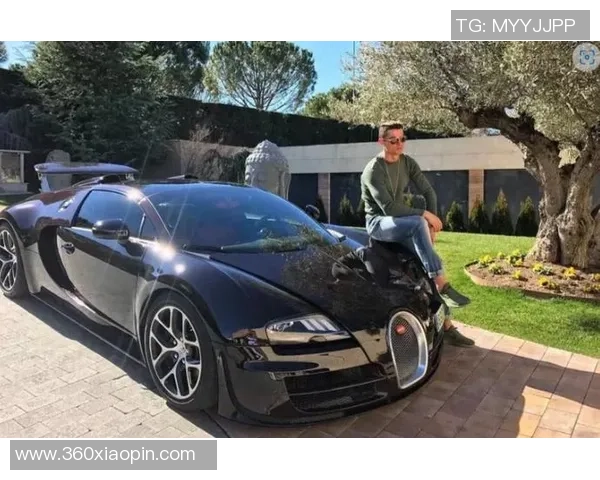 足球巨星们的餐桌秘密：从梅西到C罗，如何保持巅峰状态的饮食习惯